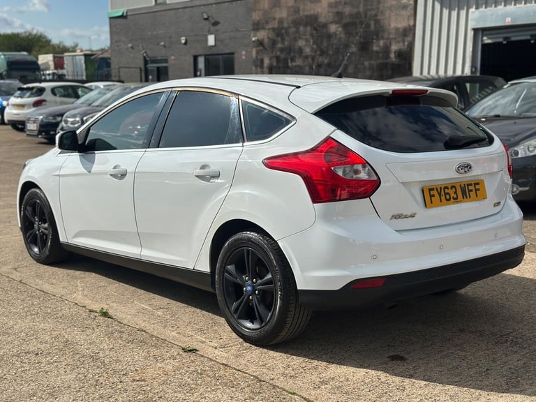  Ford Focus 1.0T EcoBoost Zetec Euro 5 (s/s) 5dr Petrol Manual