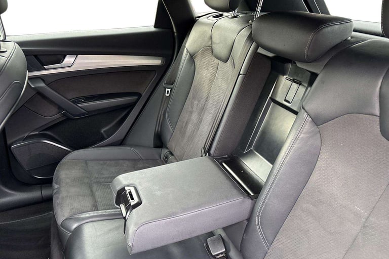 2022 Audi Q5 40 TDI Quattro S Line 5dr S Tronic SUV Diesel Automatic