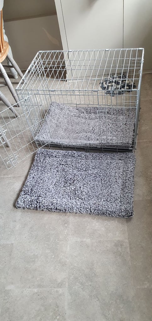 Dog crate