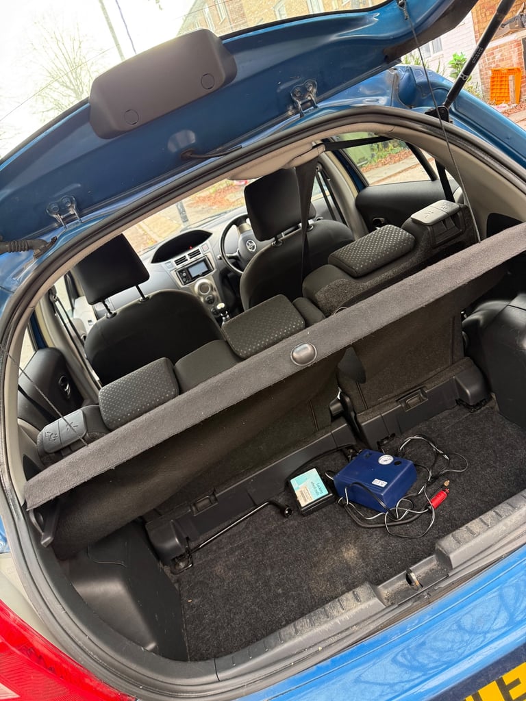 Toyota, YARIS, Hatchback, 2011, Manual, 1329 (cc), 5 doors