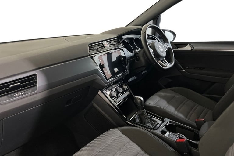 2020 Volkswagen Touran 1.5 TSI EVO R-Line MPV 5dr Petrol DSG Euro 6 (s/s) (150 ps) MPV Petrol Aut...