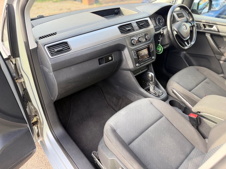 Volkswagen, CADDY MAXI LIFE, MPV, 2017, Semi-Auto, 1968 (cc), 5 doors