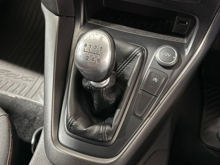 2016 Ford Focus 1.5 TDCi EcoBoost ST-Line Estate 5dr Diesel Manual Euro 6 (s/s) (120 ps) Estate D...