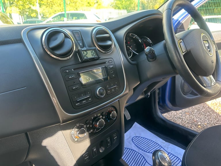 2013 Dacia Sandero 0.9 TCe Laureate Euro 5 5dr HATCHBACK Petrol Manual