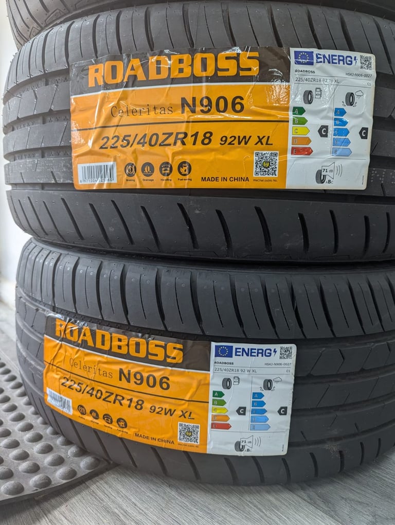 225/40/18 92W XL ROADBOSS 2 TYRES