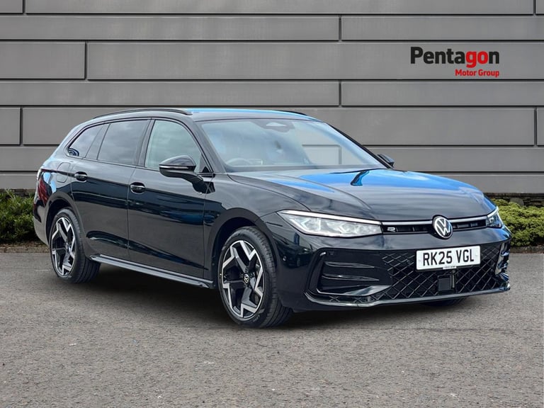image for  Volkswagen Passat Estate 1.5 Tsi Ehybrid 19.7kwh R Line Estate 5dr Petrol Plug