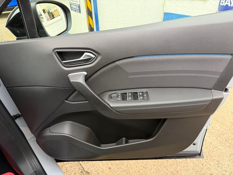 2025 Renault Captur 1.8 E-Tech Full Hybrid 160 Esprit Alpine 5dr Auto HATCHBACK PETROL/ELECTRIC A...