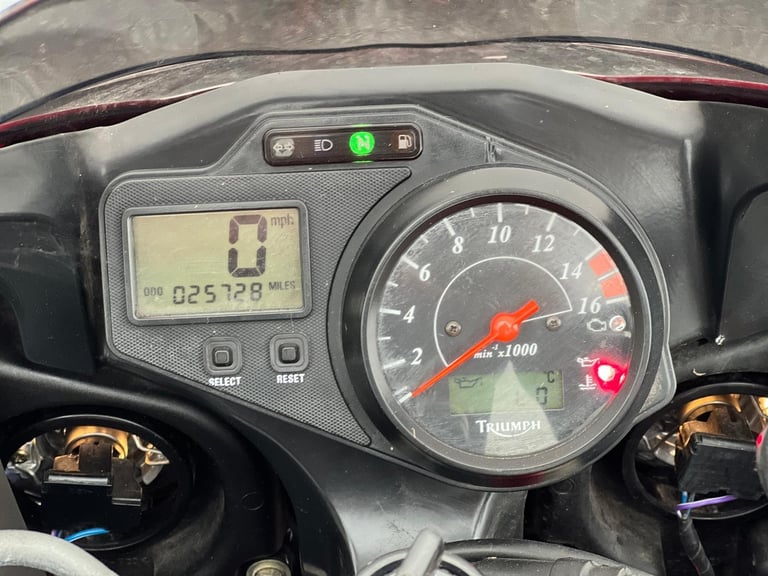 2005 Triumph Daytona 600 Sports bike - Project Non runner - Fast Delivery