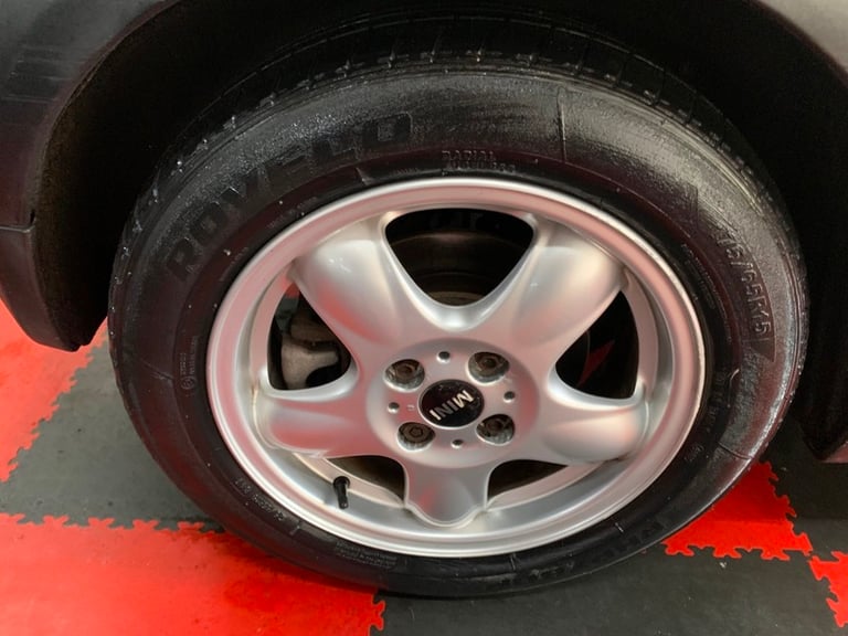 MINI Convertible 1.6 One Convertible 2dr Petrol Manual Euro 5 (98 ps)