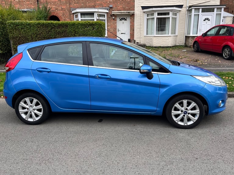 Ford, FIESTA, Hatchback, 2011, Manual, 1388 (cc),5 doors - Image 3