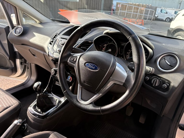 2013 Ford Fiesta 1.25 82 Zetec 5dr HATCHBACK Petrol Manual