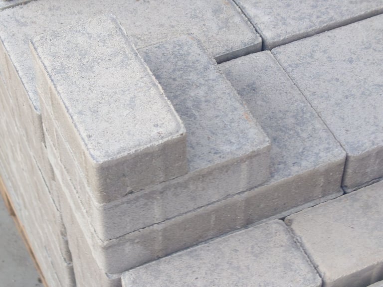 Marshalls Lunar Concrete Paving Blocks - Small Ice 160x80x50mm - Pack of 3