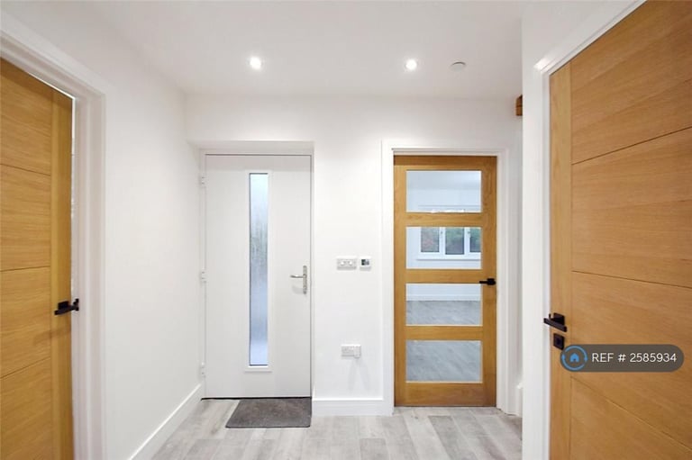 4 bedroom house in Llys Bryn Gwyrdd, Llanelli, SA15 (4 bed) (#2585934)