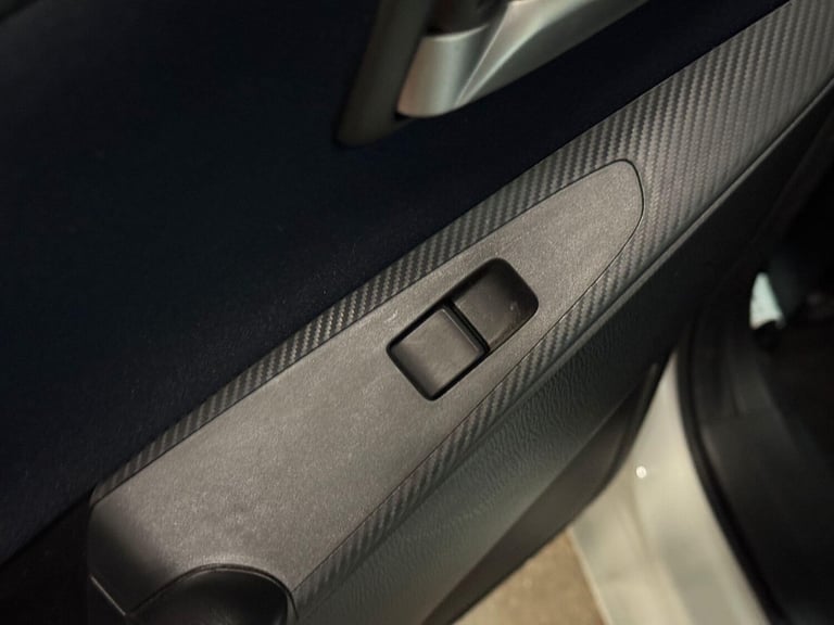 2015 Mazda Mazda2 1.5 SKYACTIV-G Sports Launch Edition Euro 6 (s/s) 5dr HATCHBACK Petrol Manual