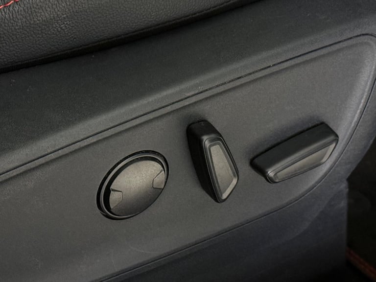  Ford Kuga 2.5 Duratec 14.4kWh ST-Line X Edition CVT Euro 6 (s/s) 5dr Petrol/Electric Hybrid Auto...