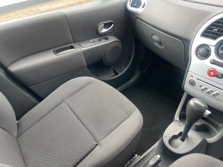 2011 Renault Grand Modus 1.6 Dynamique 5dr Auto HATCHBACK Petrol Automatic