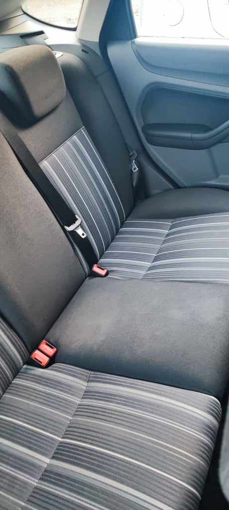 Ford, FOCUS, Hatchback, 2009, Manual, 1560 (cc), 5 doors