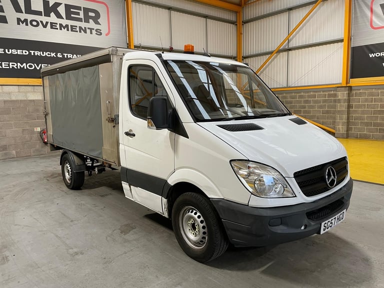 MERCEDES BENZ SPRINTER 311 CDI 3.5 TONNE, EURO 4 CURTAINSIDER - 2008 - SG57 HGD