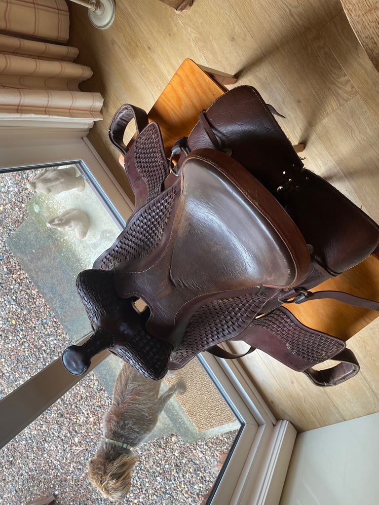 Western saddle