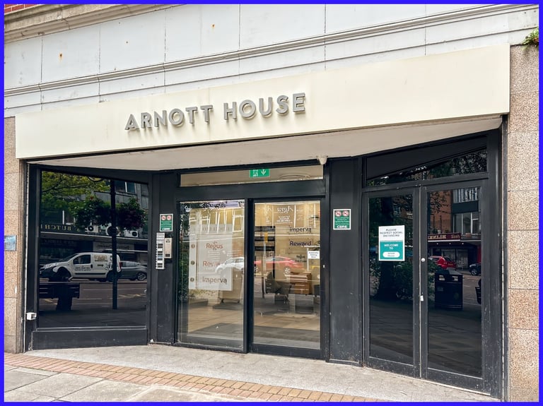 Belfast - BT1 1LU, 2 Desk serviced office to rent at Arnott House
