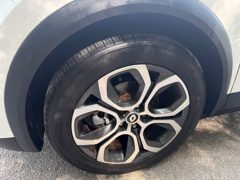 2022 Renault Captur 1.6 E-TECH 9.8kWh SE Edition SUV 5dr Petrol Plug-in Hybrid Auto Euro 6 (s/s H...