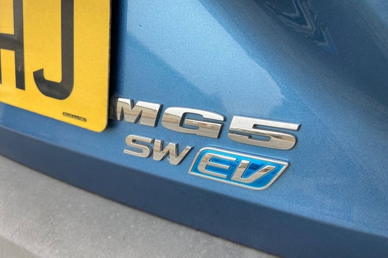 2021 71 MG 1100 61.1KWH EXCLUSIVE LONG RANGE ESTATE 5DR ELECTRIC AUTO (156 PS) A