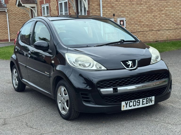 image for 2009 Peugeot 107 1.0 Verve Hatchback 5 Door Petrol Manual £20 Road Tax Long Mot