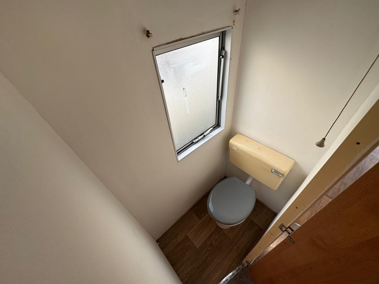 Cheap 35x12ft Static Caravan - New Carpet - Offsite Sale for Own Land, Farms