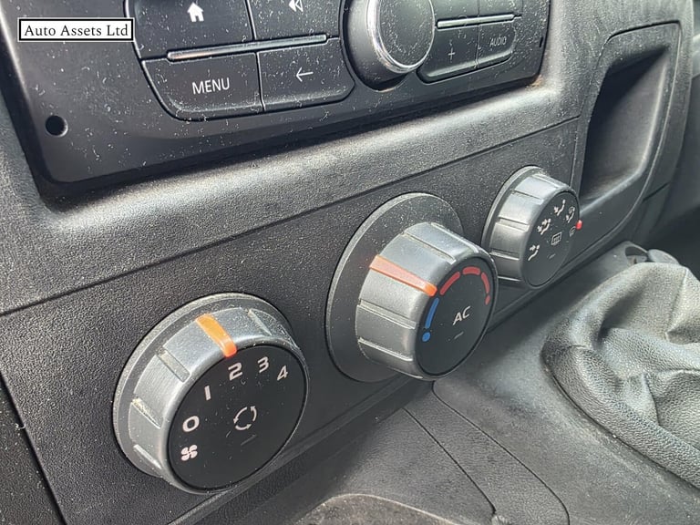 2015 Renault Master MML35dCi 125 Business Medium Roof Van PANEL VAN DIESEL Manual