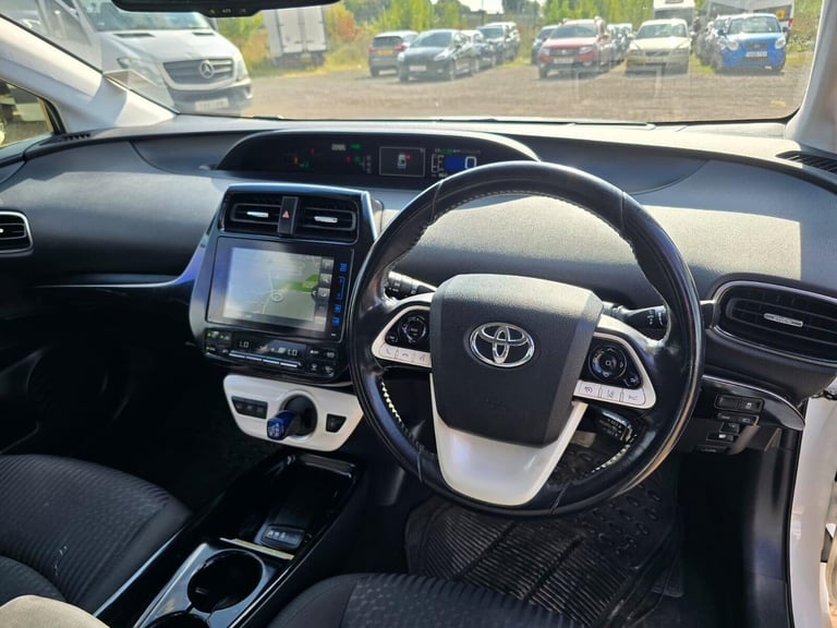 2018 Toyota Prius 1.8 VVT 8.8kWh Business Edition Plus Hatchback 5dr Petrol Plug-in Hybrid CV Hat...