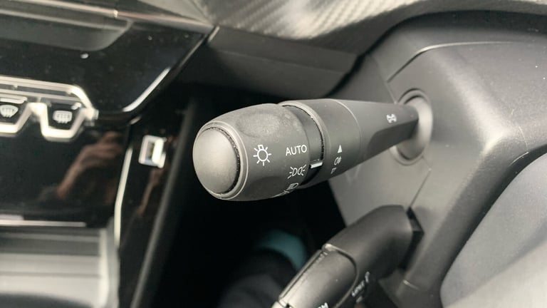 2022 Peugeot 2008 1.2 PureTech Allure Premium + SUV 5dr Petrol Manual Euro 6 (s/s) (100 ps) SUV P...