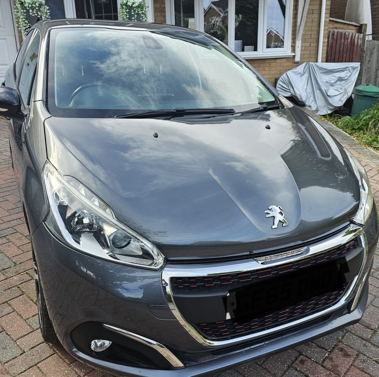 Peugeot, 208, Hatchback, 2015, Manual, 1199 (cc), 5 doors