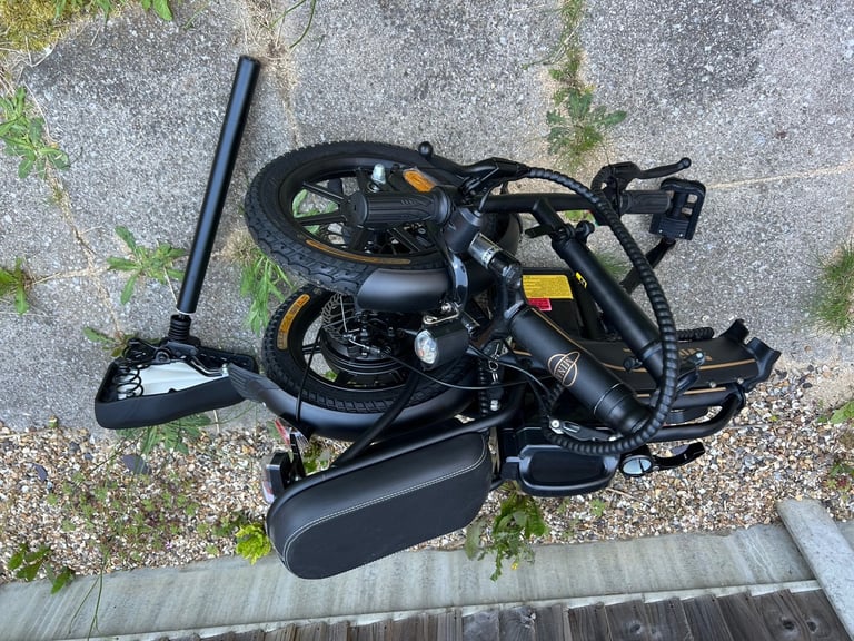 Minal M2 Black Folding Electric Bike E-Bike 250W Motor 48V 15AH Battery 34km/h New