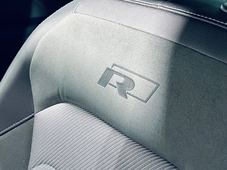 2017 Volkswagen Tiguan 2.0 TDi 150 4Motion R-Line 5dr DSG ESTATE DIESEL Automatic