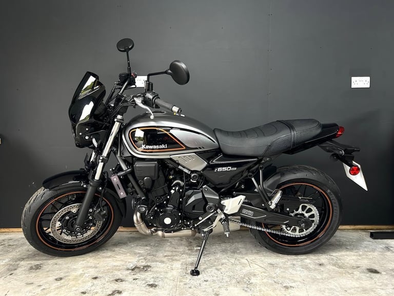 2022 22-PLATE KAWASAKI Z650RS Z650RS 6,968 MILES * FSH * RECENT TYRES * EXTRAS *
