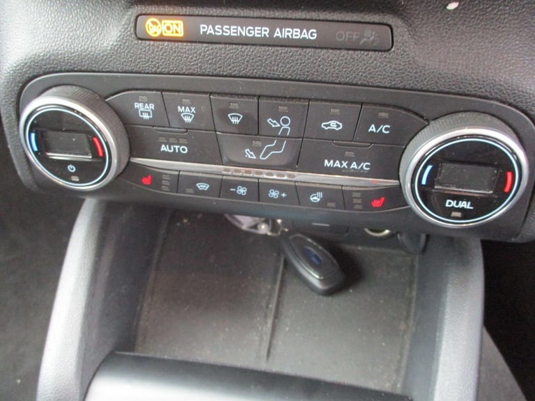 2022 Ford Focus 1.0T EcoBoost Titanium Style Euro 6 (s/s) 5dr HATCHBACK Petrol Manual