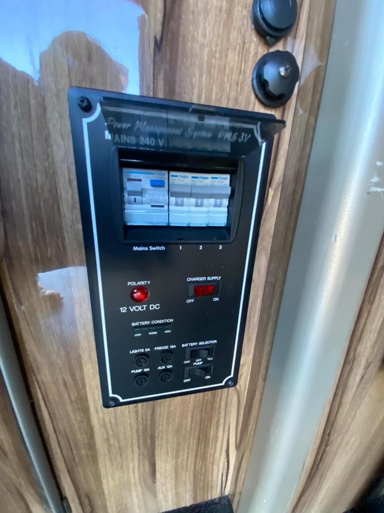 2010 Volkswagen Transporter 5 Belts, 4 Berth Campervan
