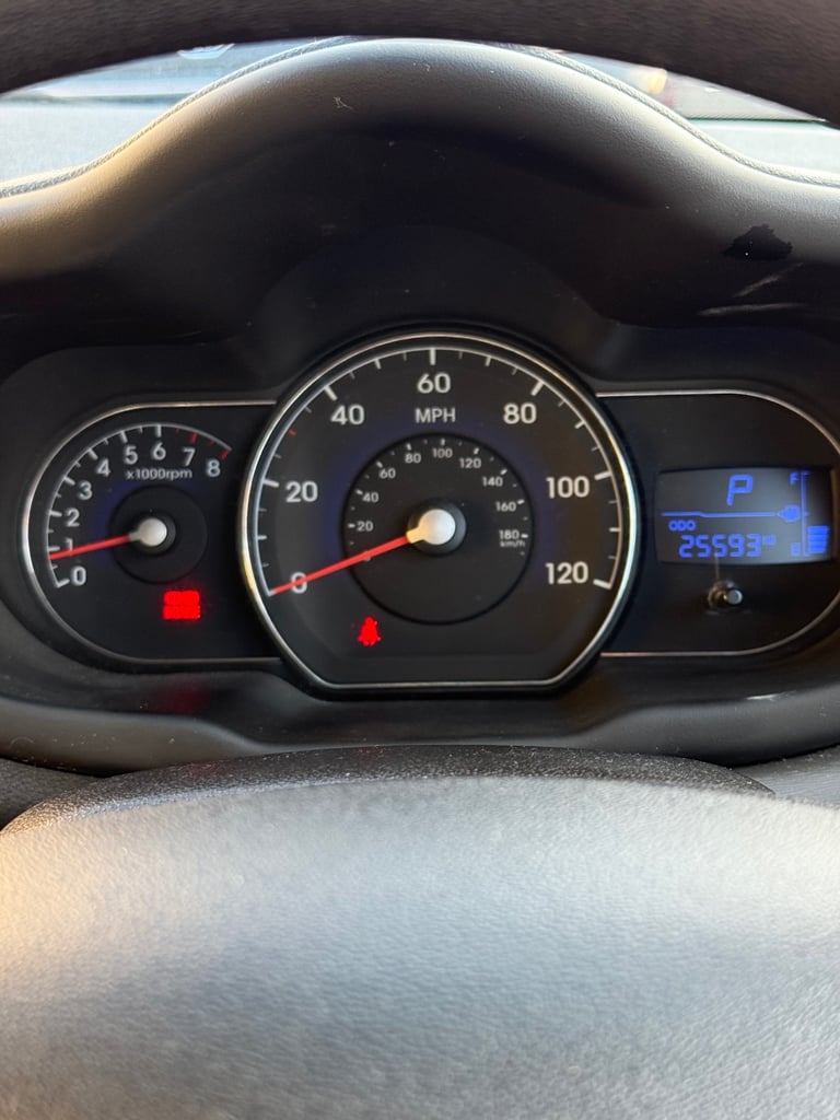 Hyundai, I10, Hatchback, 2013, Other, 1248 (cc), 5 doors