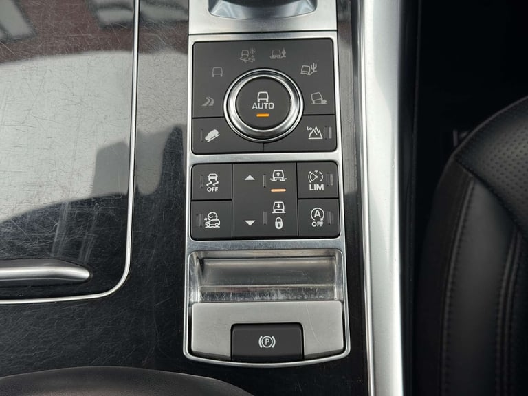 2018 Land Rover Range Rover Sport 3.0 Range Rover Sport HSE Dynamic SDV6 Automatic 4WD 5dr - NATI...