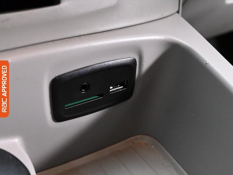 2013 Renault Zoe 22kWh Dynamique Intens Hatchback 5dr Electric Auto (Battery Lease) (88 bhp) Hatc...