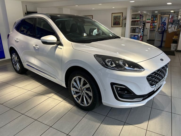 2022 Ford Kuga 2.5 Duratec 14.4kWh Vignale SUV 5dr Petrol Plug-in Hybrid CVT Euro 6 (s/s)  HATCHB...