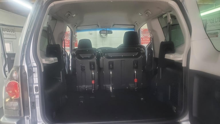 mitsubishi pajero 3.8 v6 4wd automatic 3 door in silver fresh japanese import 07