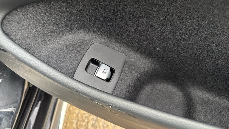 2025 Mercedes-Benz E Class E200 AMG Line 4dr 9G-Tronic Petrol Saloon Saloon Petrol Automatic