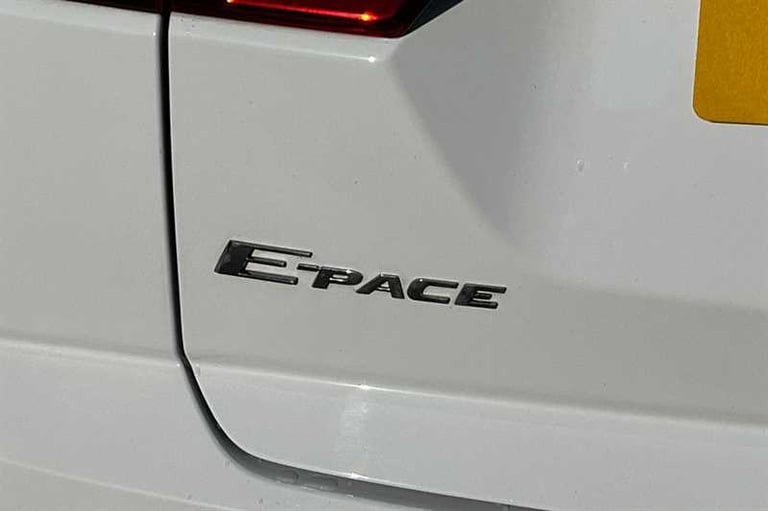 2018 Jaguar E-Pace 2.0 D150 SUV 5dr Diesel Auto AWD Euro 6 (s/s) (150 ps) SUV Diesel Automatic