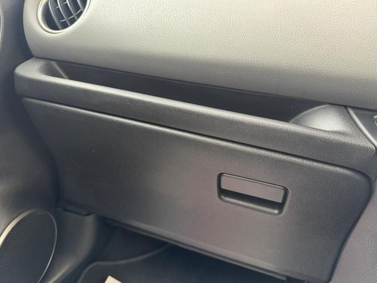 2015 65 TOYOTA YARIS 1.4 D-4D ICON HATCHBACK 5DR DIESEL MANUAL EURO 6 (90 PS) DI