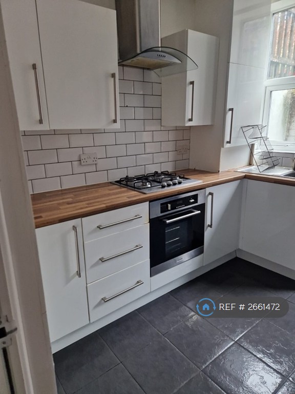 image for 4 bedroom house in Alderson Road, Liverpool, L15 (4 bed) (#2661472)