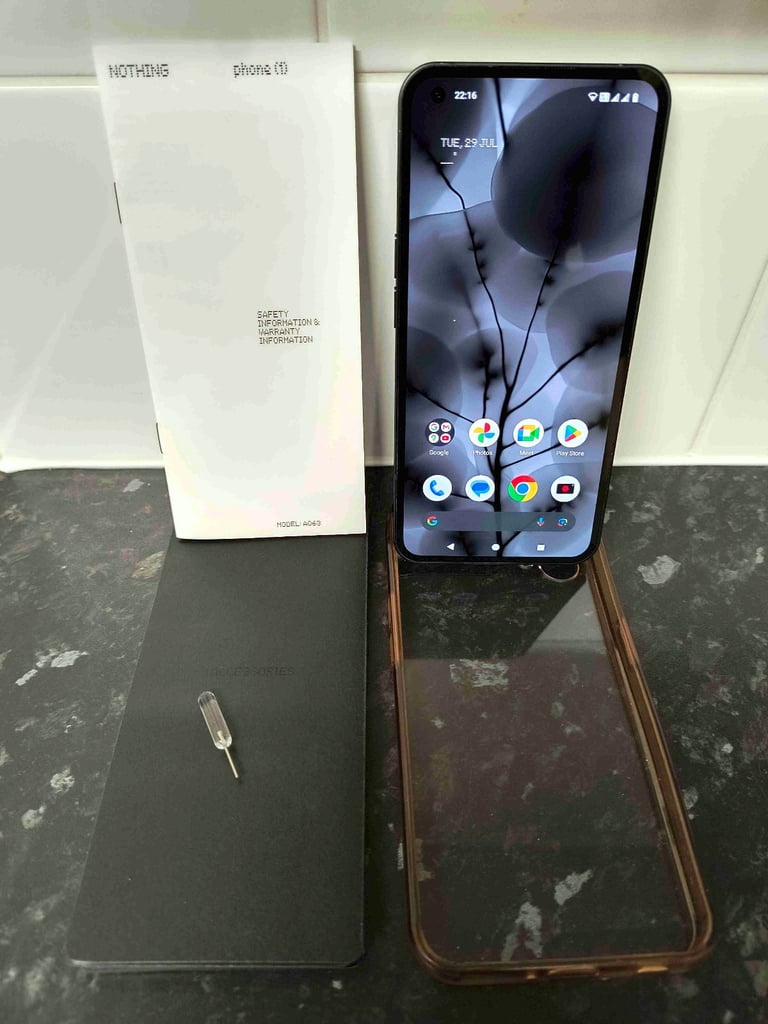 image for Nothing Phone (1) 5G Mobile Phone, 8GB RAM, 256GB Storage, Dual SIM, Unlocked.