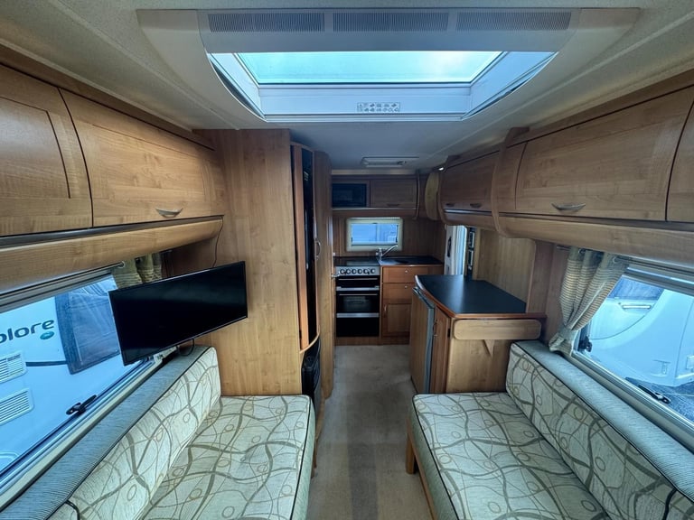 Auto-Trail Tracker SE  /  4  BERTH  -FIAT DUCATO  - 35  MWB 130 MULTI... 2009/59