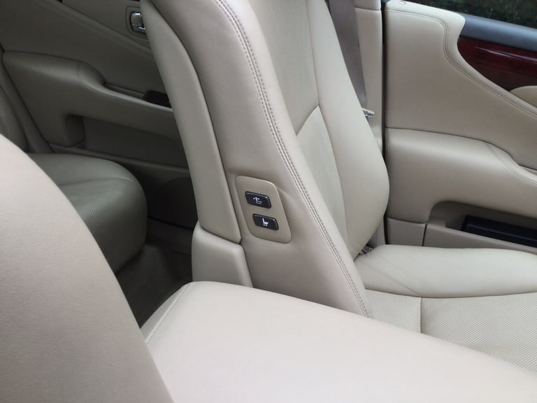 2006 Lexus LS 460 SE-L 4.6 V8 4dr Auto SALOON Petrol Automatic