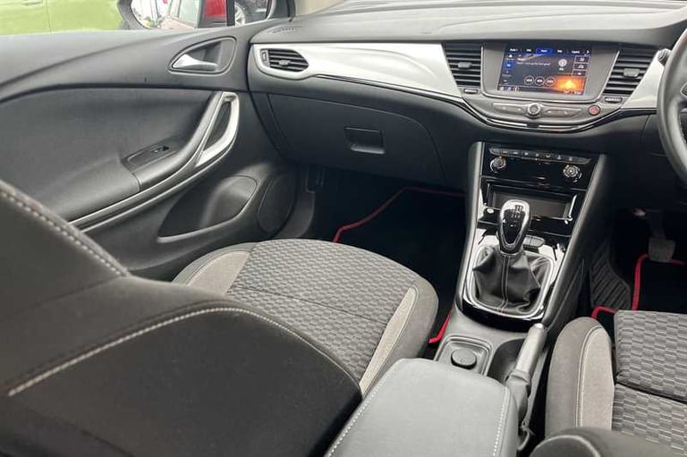 2020 Vauxhall Astra 1.2 Turbo SRi Hatchback 5dr Petrol Manual Euro 6 (s/s) (145 ps) Hatchback Pet...